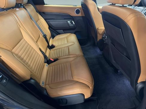 Used 2018 Land Rover Discovery HSE Luxury AWD/4WD image 30