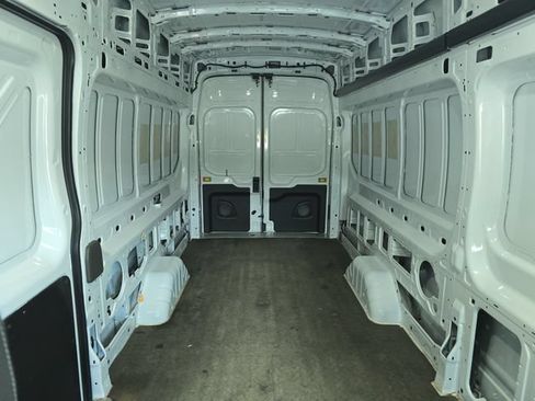 Used 2024 Ford Transit 250 148 High Roof Extended AWD image 13