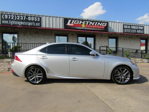 Used 2014 Lexus IS 250 RWD image 5