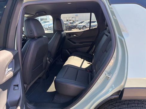 Used 2025 Chevrolet Equinox LT w/ Convenience Package II image 28