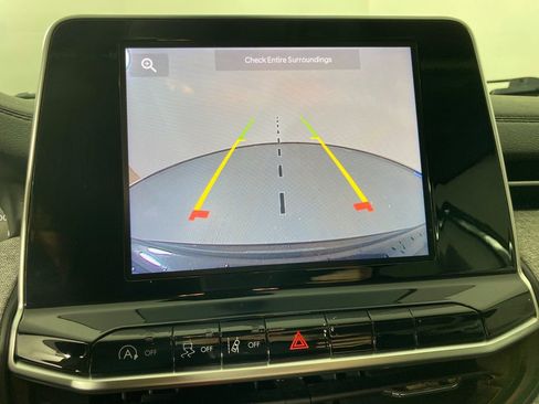 Used 2022 Jeep Compass Sport image 25