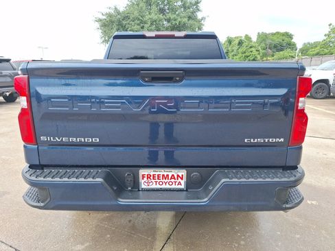 Used 2020 Chevrolet Silverado 1500 Custom w/ Infotainment Package RWD image 5