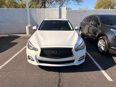 Used 2015 INFINITI Q50 Premium w/ Navigation Package RWD image 3