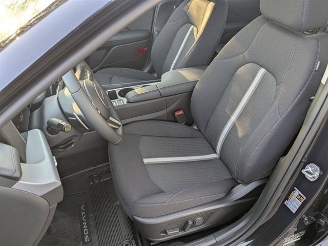 Certified 2026 Hyundai Sonata SEL AWD/4WD image 9