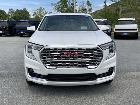 Used 2023 GMC Terrain Denali w/ Denali Premium Package AWD/4WD image 26