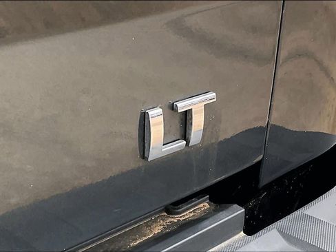 Used 2018 Chevrolet Silverado 1500 LT w/ All Star Edition image 11