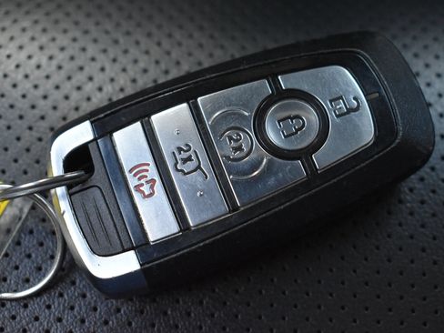 Used 2022 Ford Expedition XLT AWD/4WD image 36