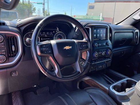 Used 2022 Chevrolet Silverado 2500 High Country AWD/4WD image 12