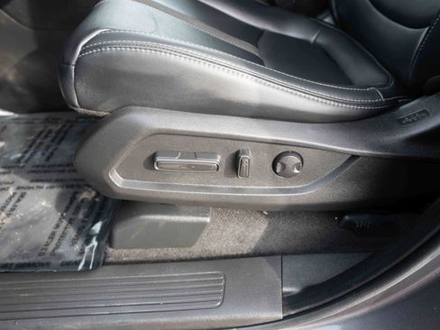 Used 2023 Honda Pilot EX-L image 12