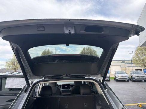 New 2026 Volkswagen Tiguan SE AWD/4WD image 15