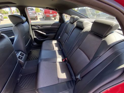 Used 2018 Honda Accord Sport image 22
