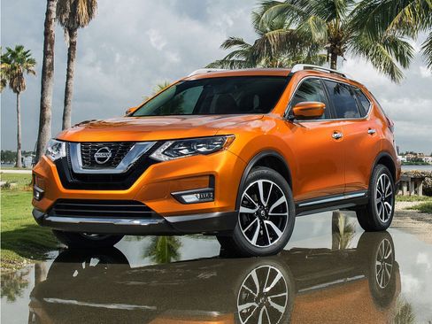 Used 2018 Nissan Rogue SV FWD image 1
