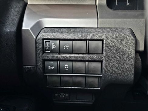 Certified 2025 Toyota Tacoma SR5 image 32