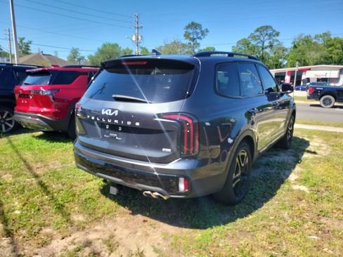 Used 2024 Kia Telluride SX X-Line AWD/4WD image 2