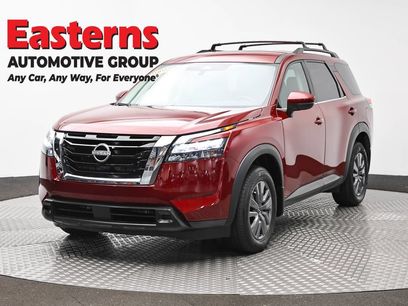 Used 2024 Nissan Pathfinder SV