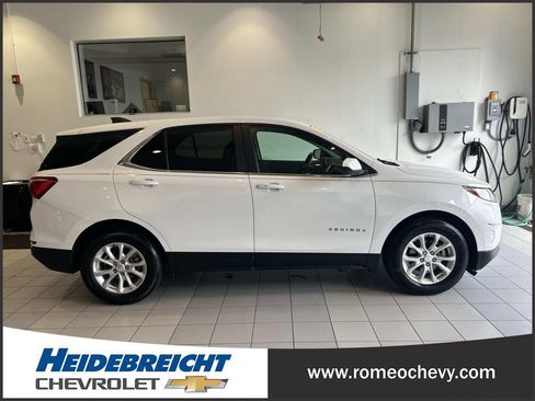 Used 2021 Chevrolet Equinox LT FWD image 2