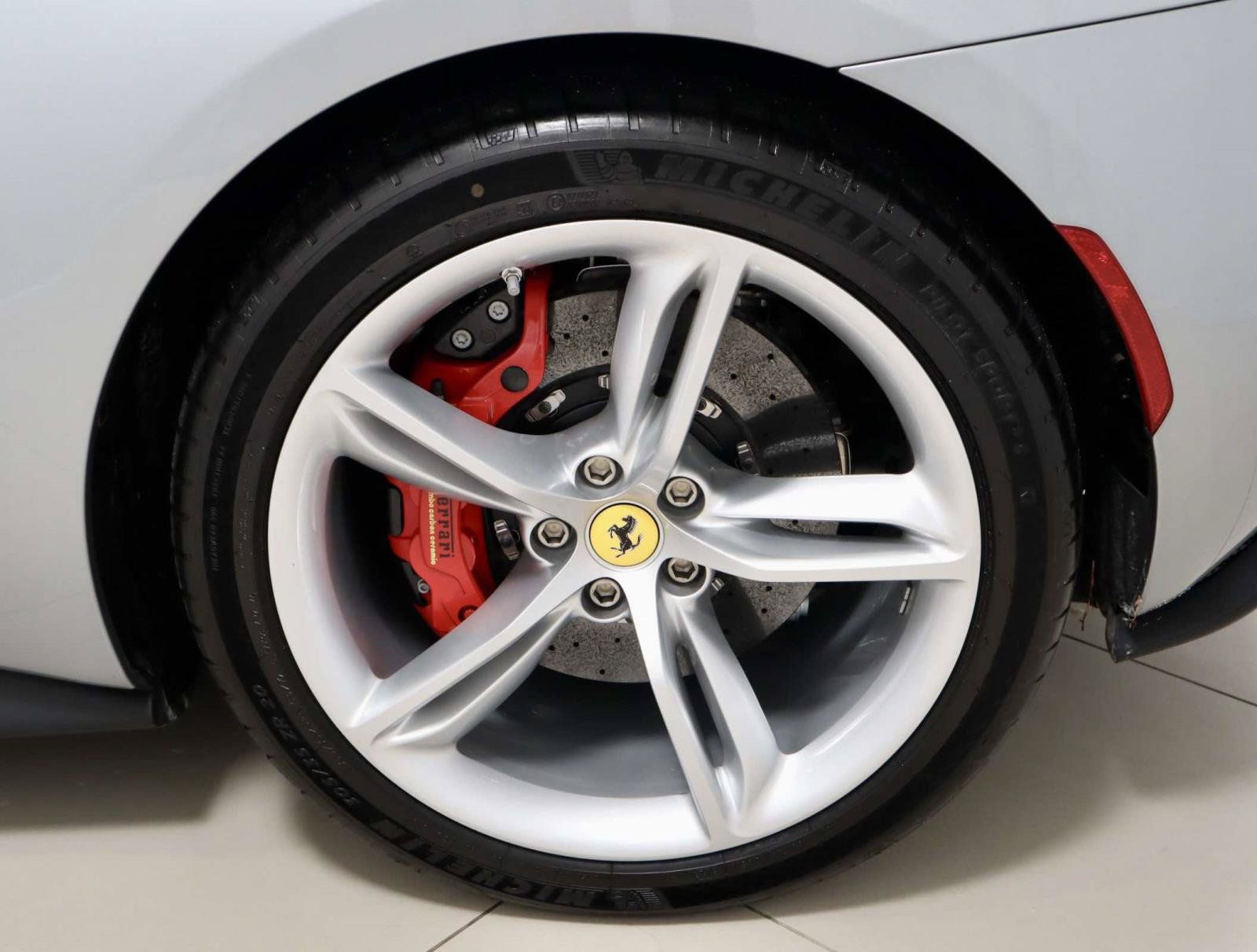 Used 2024 Ferrari 296 GTB RWD image 9