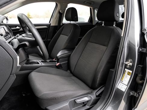 Used 2019 Volkswagen Jetta S w/ Driver Assistance Package image 31