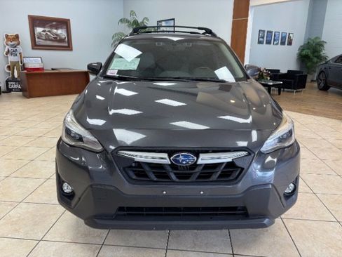 Used 2021 Subaru Crosstrek 2.5i Limited w/ Moonroof Package 2 AWD/4WD image 3