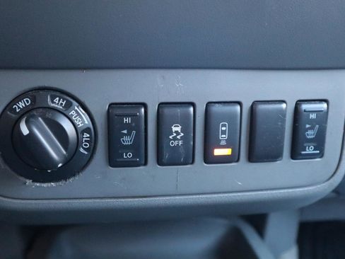 Used 2017 Nissan Frontier SV w/ SV Value Truck Package image 65