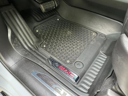 Used 2024 GMC Sierra 2500 AT4 w/ AT4 Premium Plus Package image 15