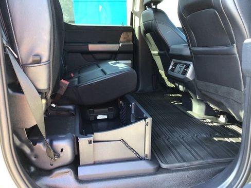 Used 2024 Ford F350 Lariat w/ Sport Appearance Package image 23