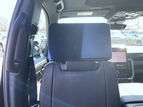 New 2026 GMC Yukon Elevation w/ Elevation Premium Package AWD/4WD image 21