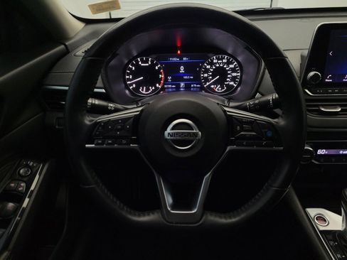 Used 2020 Nissan Altima 2.5 SV FWD image 22