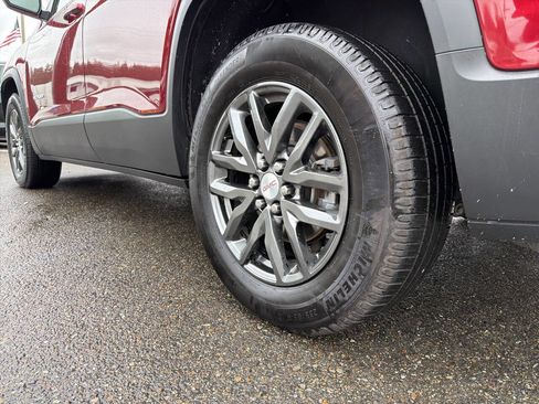 Used 2017 GMC Acadia SLT image 4