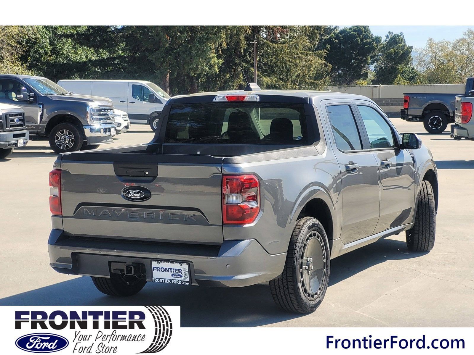 Used 2025 Ford Maverick Lobo AWD/4WD image 6