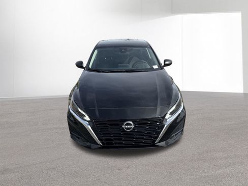Used 2024 Nissan Altima 2.5 SV FWD image 35