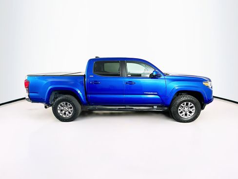 Used 2018 Toyota Tacoma SR5 image 10