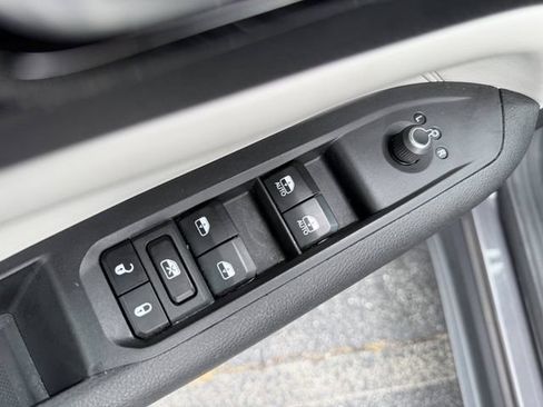 Used 2024 Jeep Compass Limited AWD/4WD image 10