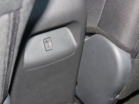 Used 2025 Nissan Sentra SV image 18