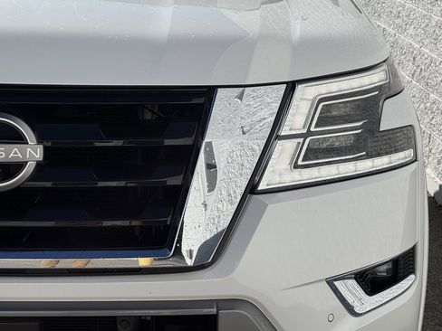 Used 2021 Nissan Armada Platinum w/ Captain's Chairs Package image 4