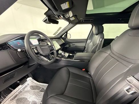 Used 2026 Land Rover Range Rover Sport SE AWD/4WD image 16