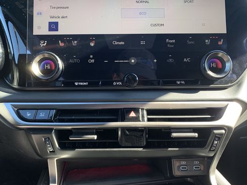 Certified 2025 Lexus RX 350 Premium Plus w/ Convenience Package image 29