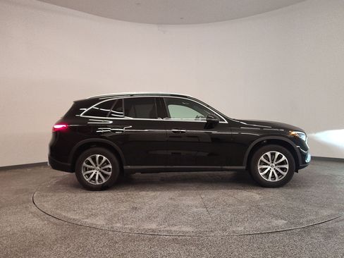 Certified 2026 Mercedes-Benz GLC 300 image 8