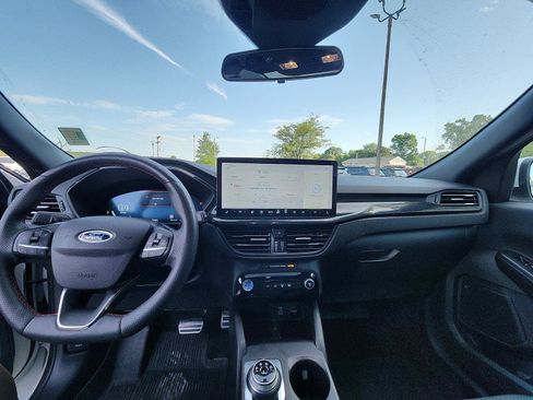 Used 2023 Ford Escape ST-Line Select w/ Tech Pack #2 AWD/4WD image 17