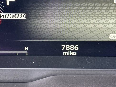 Used 2025 Nissan Rogue SL image 24