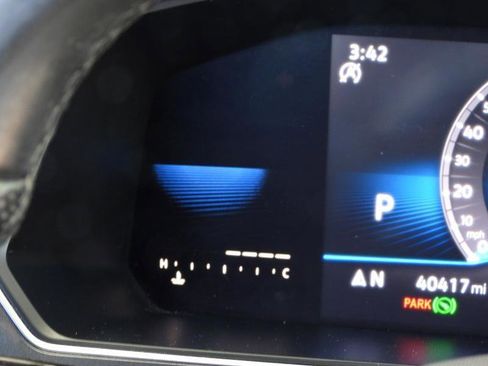 Used 2022 Volkswagen Tiguan SE R-Line image 82