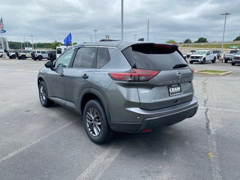 Used 2024 Nissan Rogue S AWD/4WD image 5