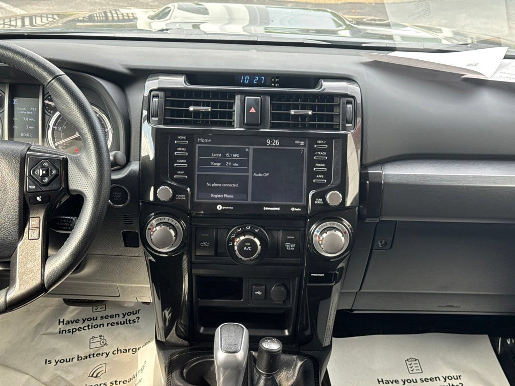 Used 2024 Toyota 4Runner TRD Off-Road AWD/4WD image 19