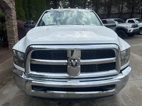 Used 2014 RAM 3500 Tradesman w/ Chrome Appearance Group AWD/4WD image 8