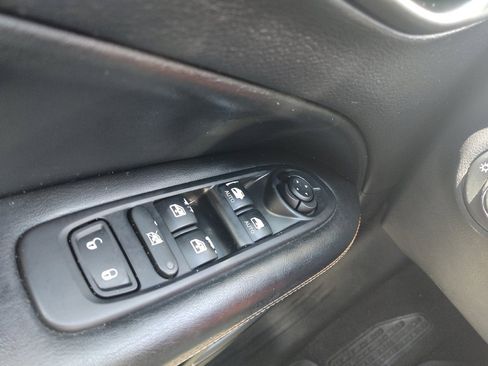 Used 2019 Jeep Compass Sport AWD/4WD image 27