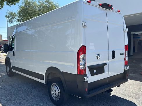 Used 2024 RAM ProMaster 2500 w/ Safety Group image 5