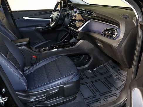 Used 2023 Chevrolet Bolt EUV Premier w/ Sun & Sound Package image 36