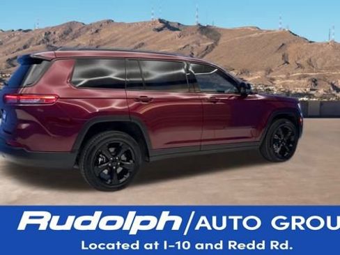 Used 2023 Jeep Grand Cherokee L Limited w/ Black Appearance Package image 6