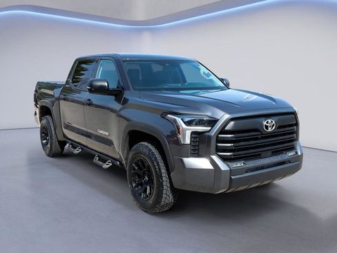 Used 2022 Toyota Tundra SR5 image 9