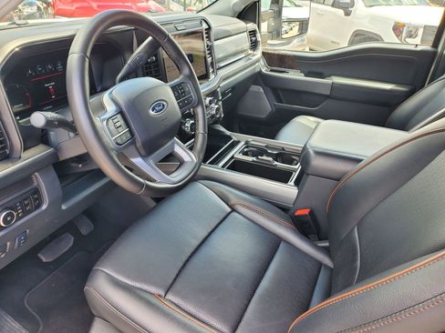 Used 2026 Ford F250 Lariat AWD/4WD image 18